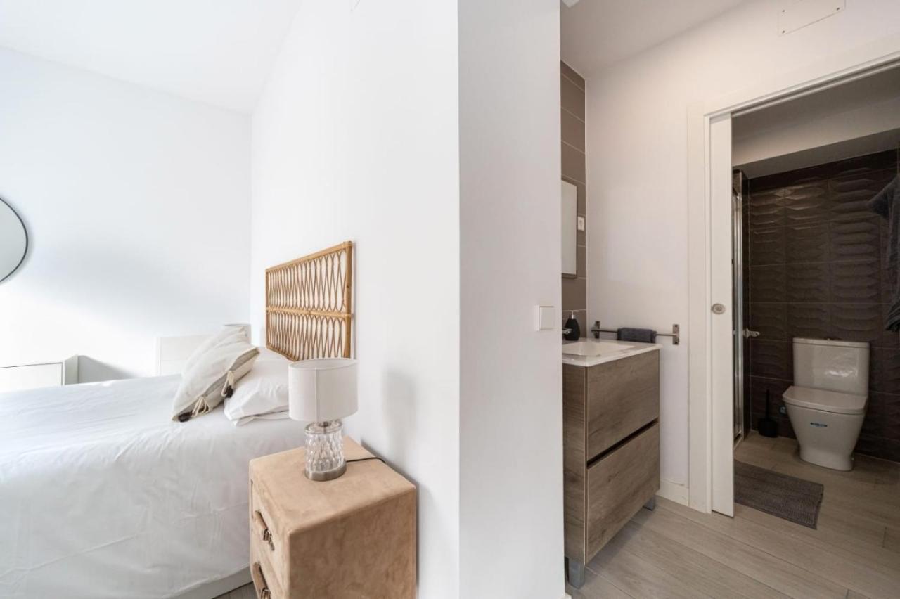 Avenida De Asturias Apartment B マドリード エクステリア 写真